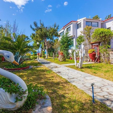 Galazia Akti Seaside Apartments Nikiti  Eksteriør billede