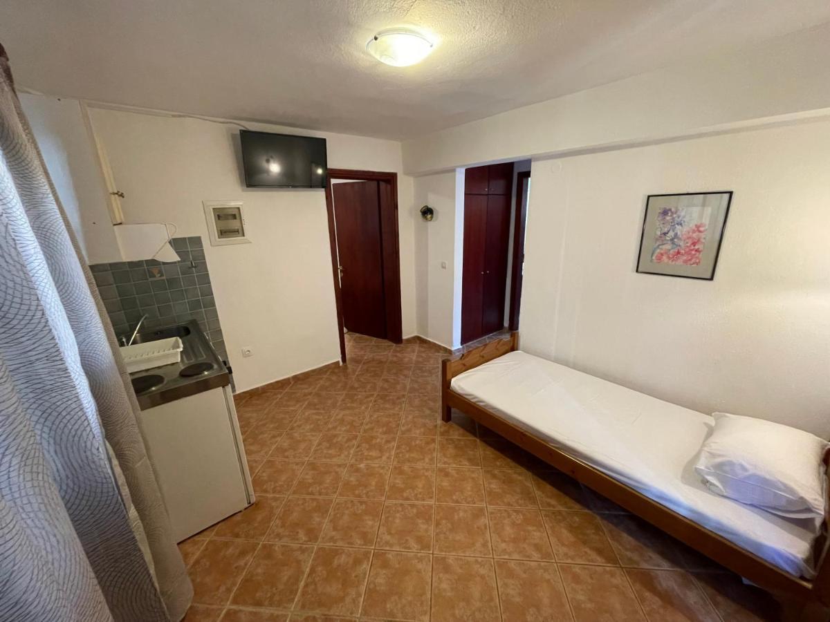 Galazia Akti Seaside Apartments Nikiti  Eksteriør billede