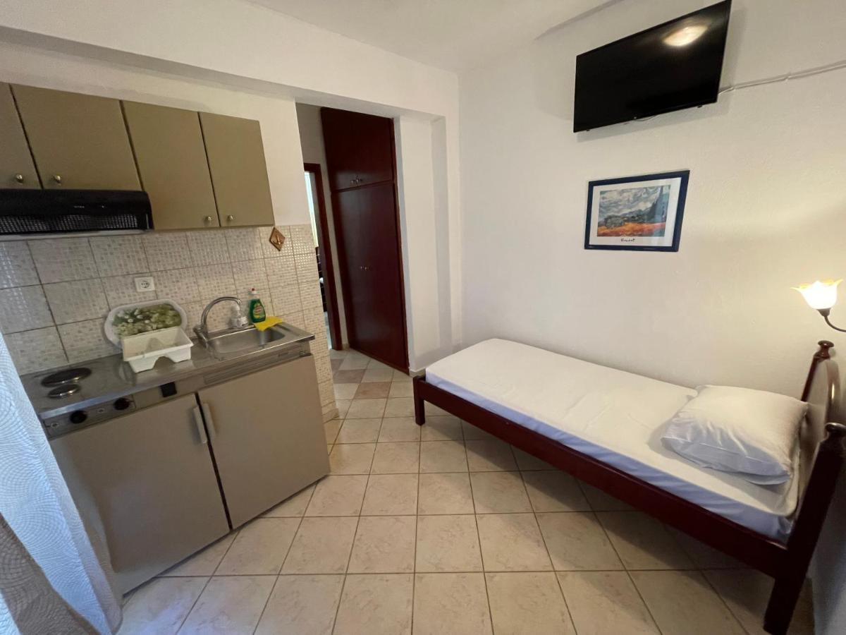 Galazia Akti Seaside Apartments Nikiti  Eksteriør billede